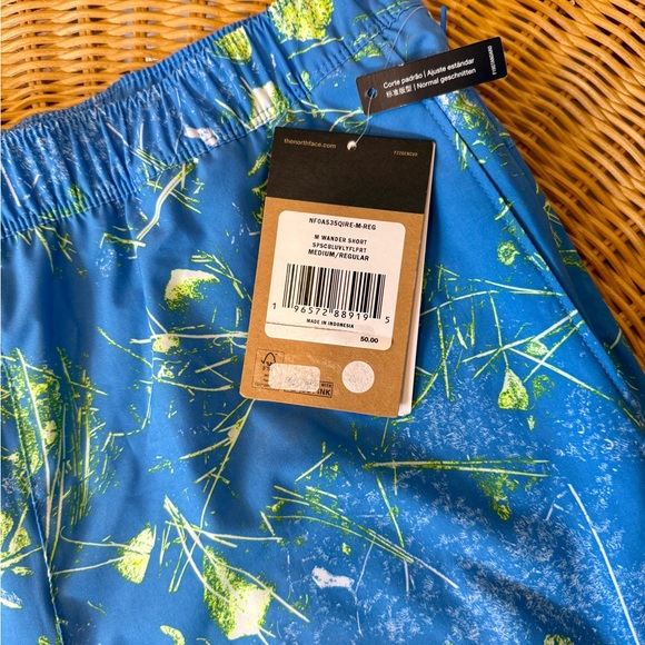 NWT Men’s M North Face Wander Board-Shorts - Picture 8 of 11